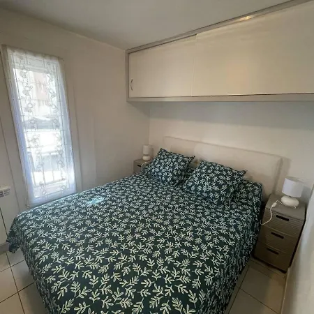 2 Au Coeur Du Port, Parking Et Piscine - Fr-1-723-48 Apartamento